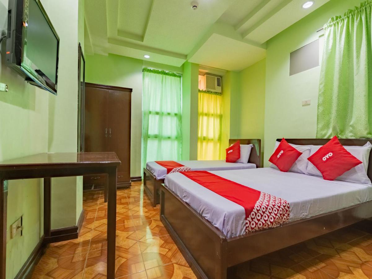 Oyo 573 Voyagers Palace Puerto Princesa Luaran gambar