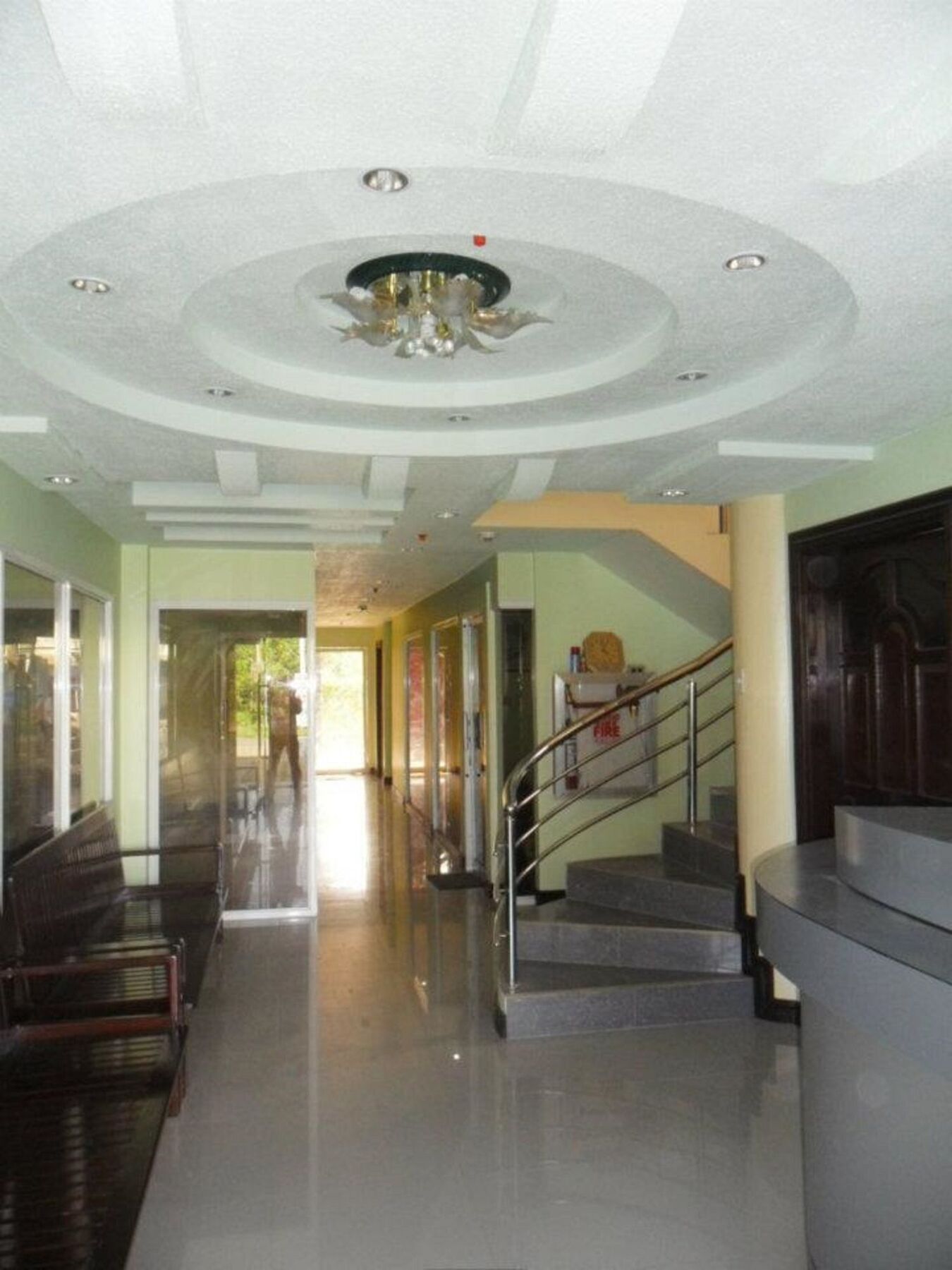 Oyo 573 Voyagers Palace Puerto Princesa Luaran gambar